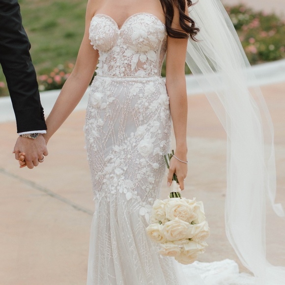 BERTA BRIDAL 19-110 ATHENS COLLECTION WEDDING DRESS - Picture 9 of 9